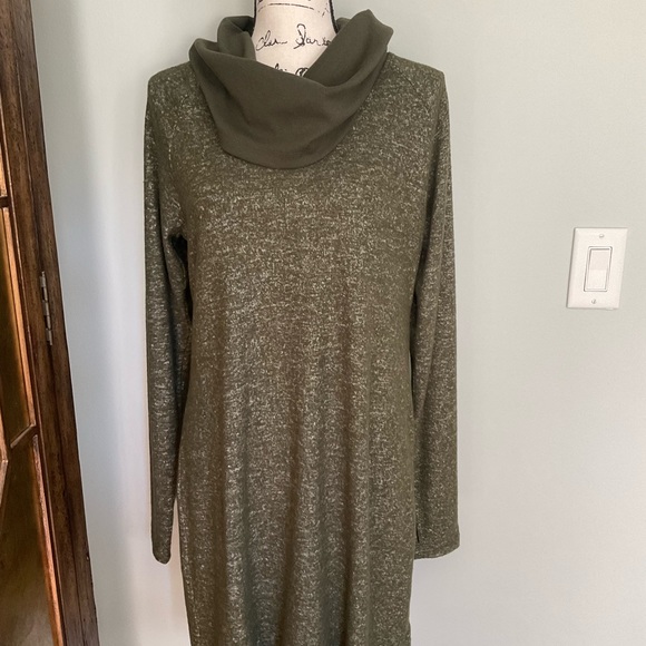 CAbi #4016 NWT Sweater Dress, S - Picture 3 of 5